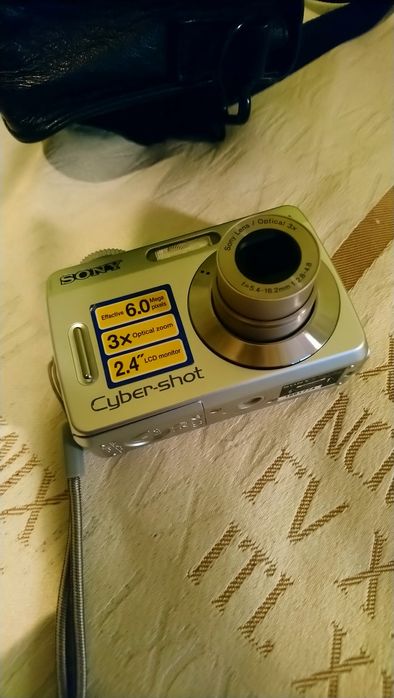 Aparat sony cyber-shot DSC S500