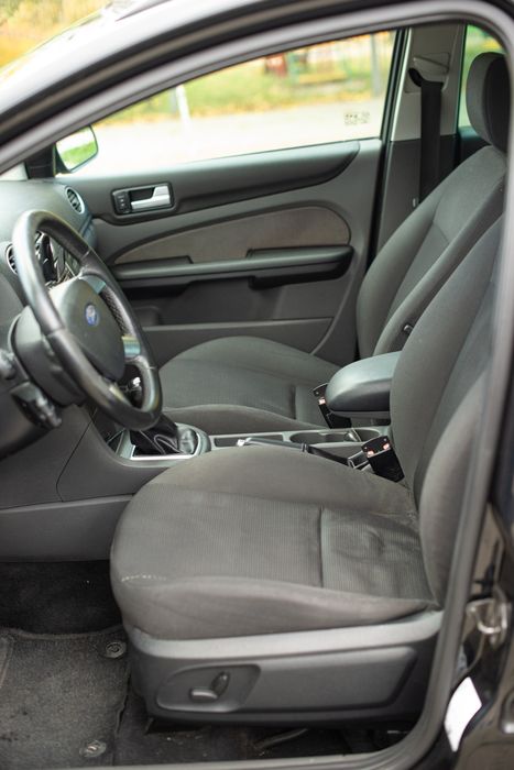 Продам ford focus 2 універсал 1.6л