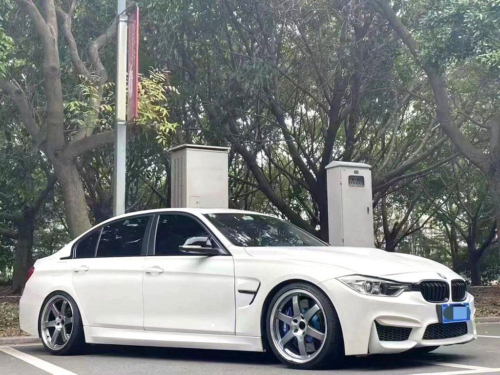 BMW F30 3-series Комплект обвісів (M-power)