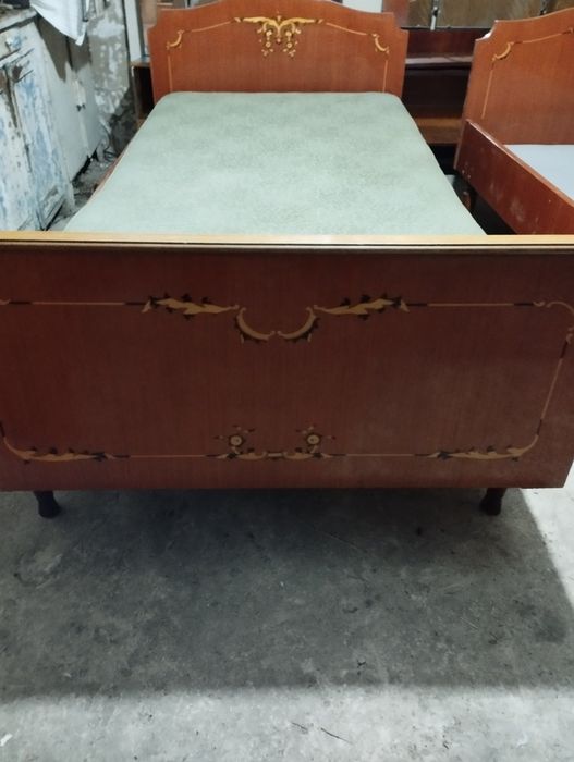 Продам две кровати