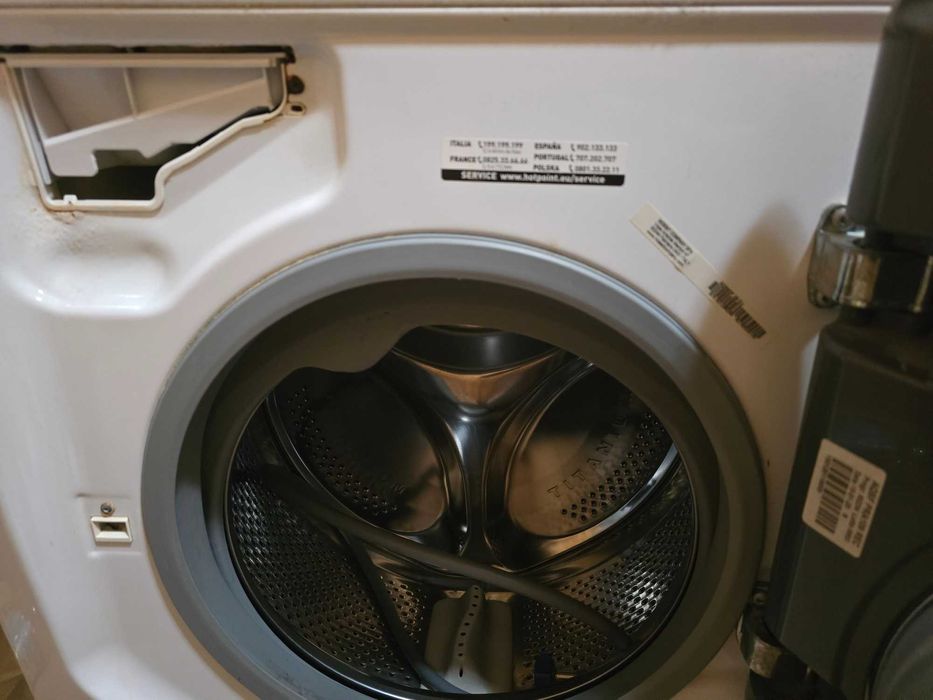 Hotpoint Ariston Пральна машина
