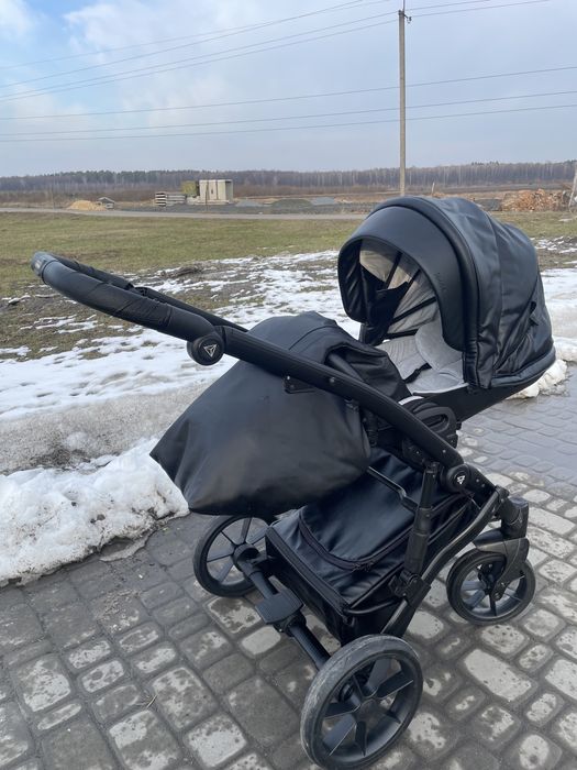 Коляска 2в1 Junama Space чорна