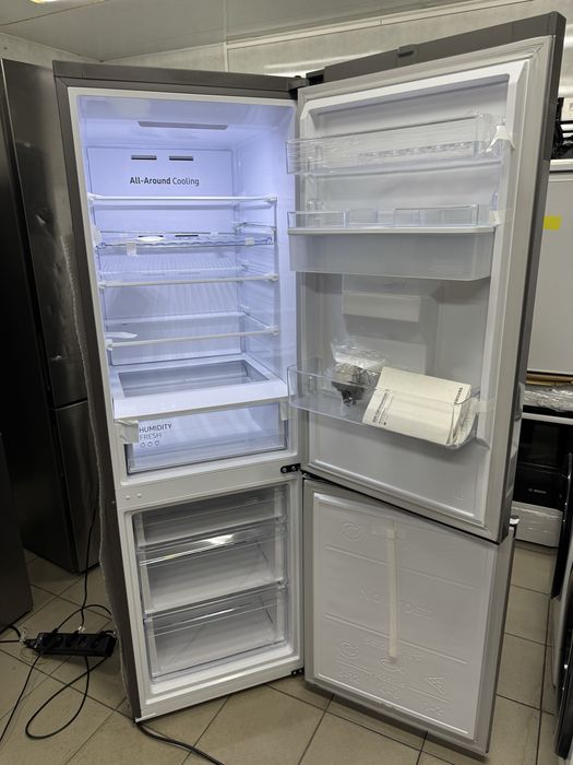 Холодильник Samsung nofrost wifi
