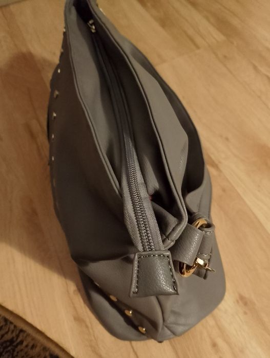 Nowa duża torebka w kolorze szarym z Herrison