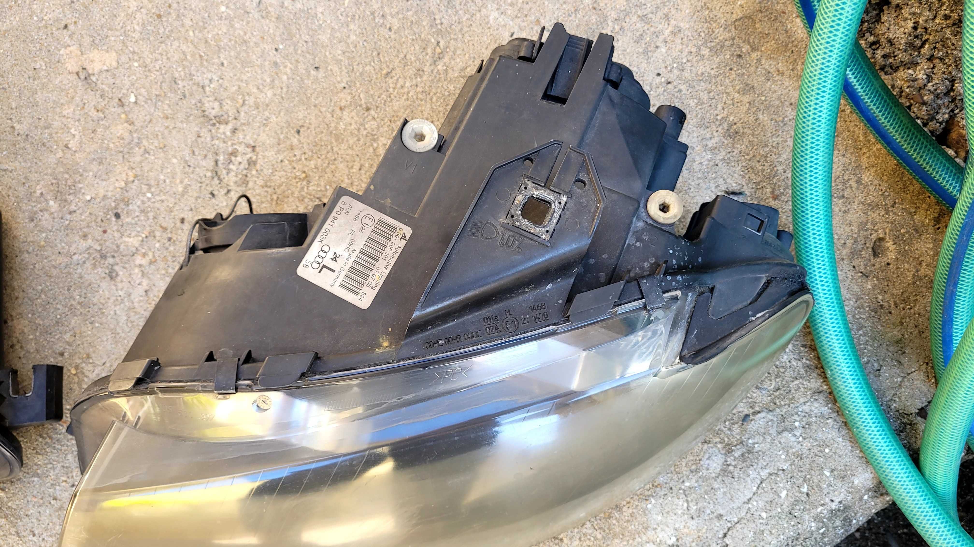 Vendo faróis frente + traseiros Audi