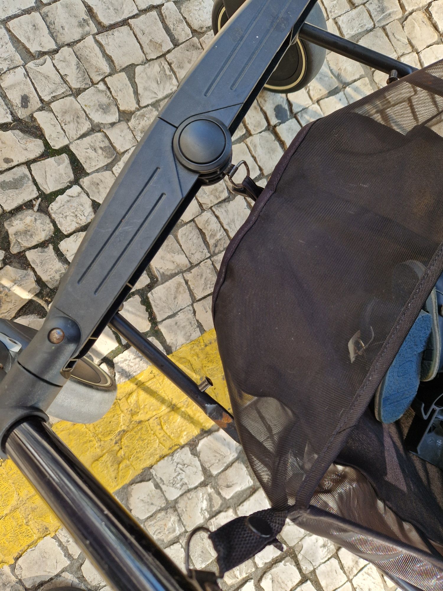 Carrinho em boas condições