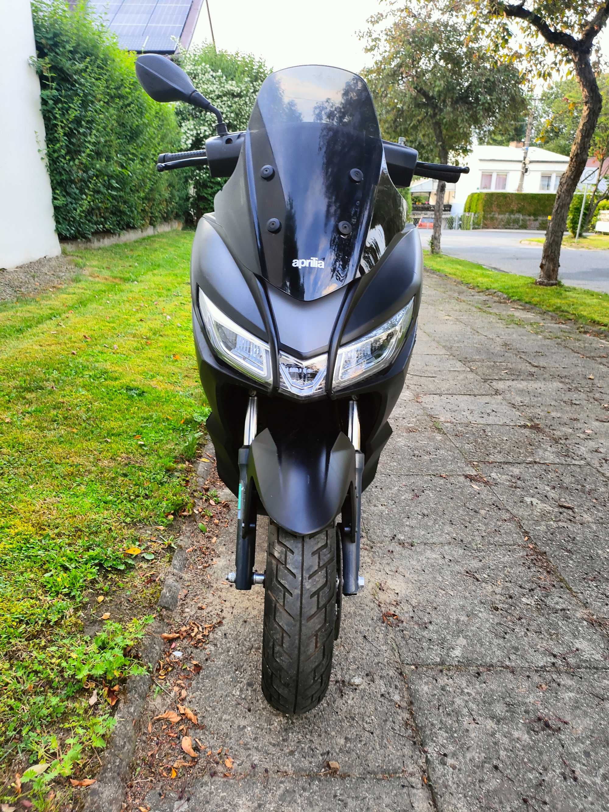Aprilia SXR 50 SKUTER 2021R 100% Sprawny Niski Przebieg Transport RATY
