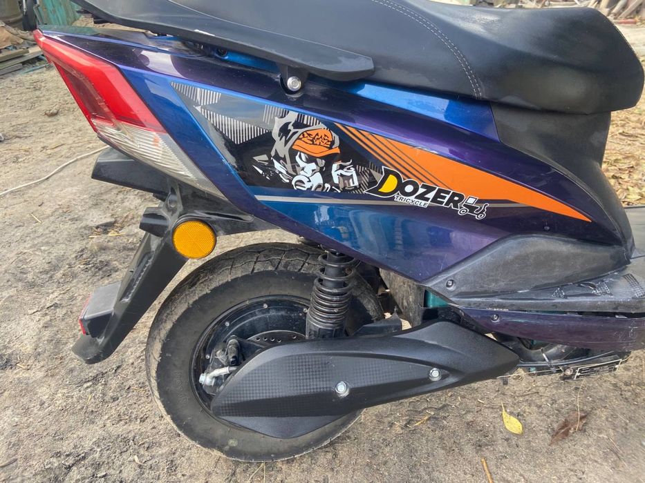 Продаю електро скутер