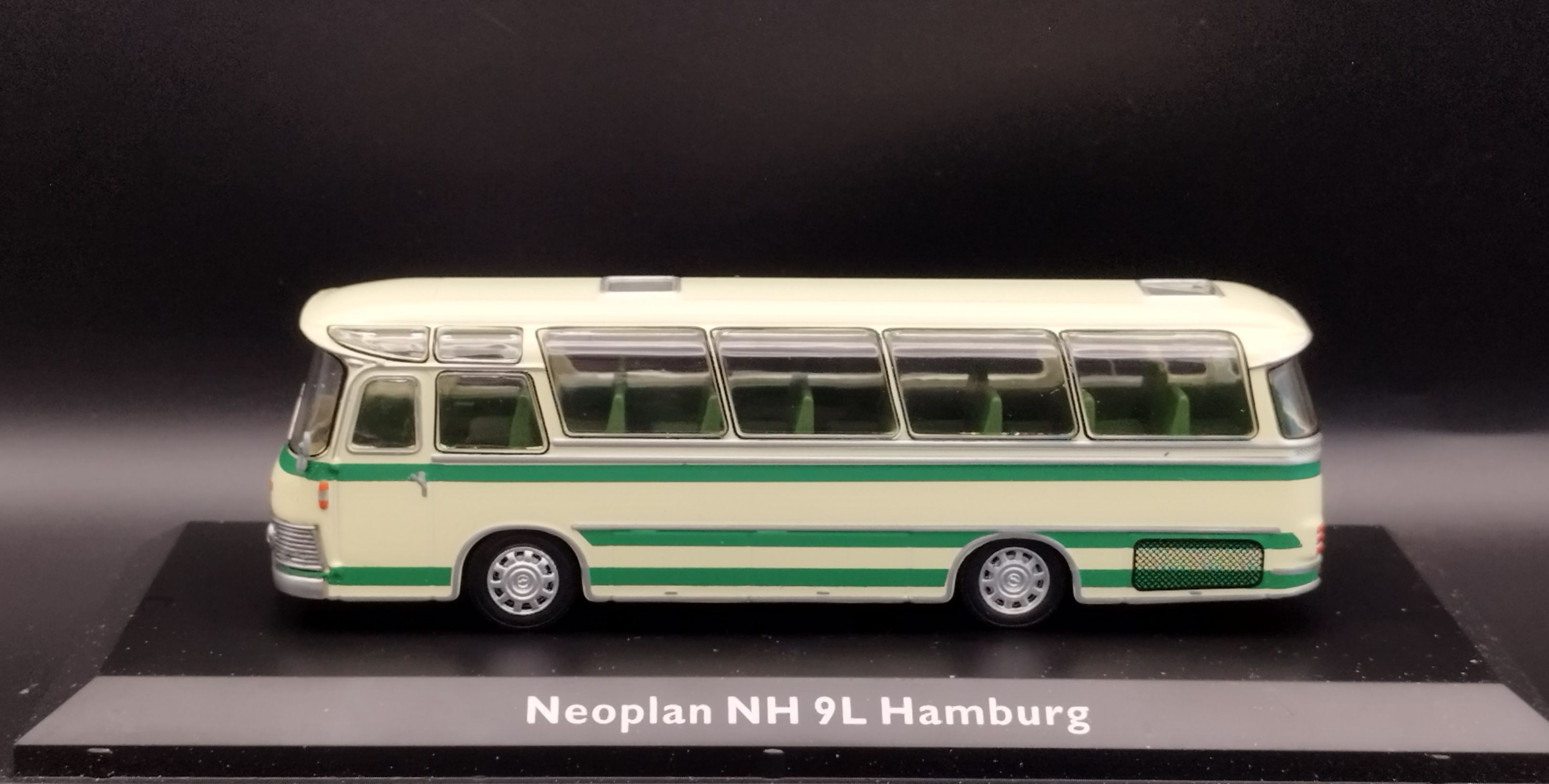 1:72 Atlas BUS Neoplan NH 9L Hamburg   model nowy