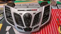 Panel sterujący radia ford fiesta mk7 VII