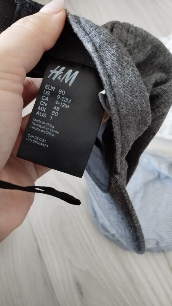 Czapki lato h&m 80