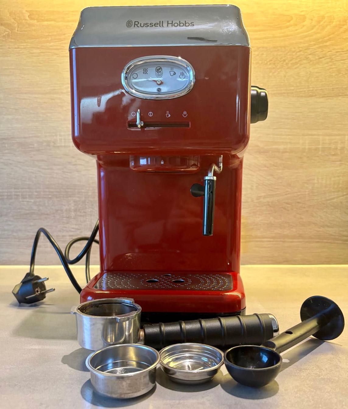 Ekspres do kawy Russell Hobbs Retro