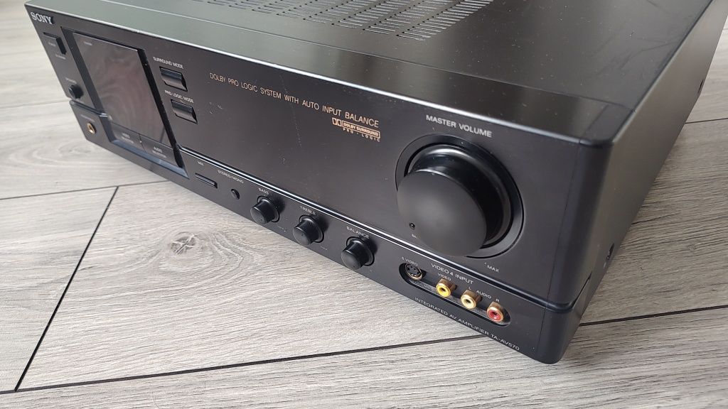 SONY TA-AV570 wzmacniacz