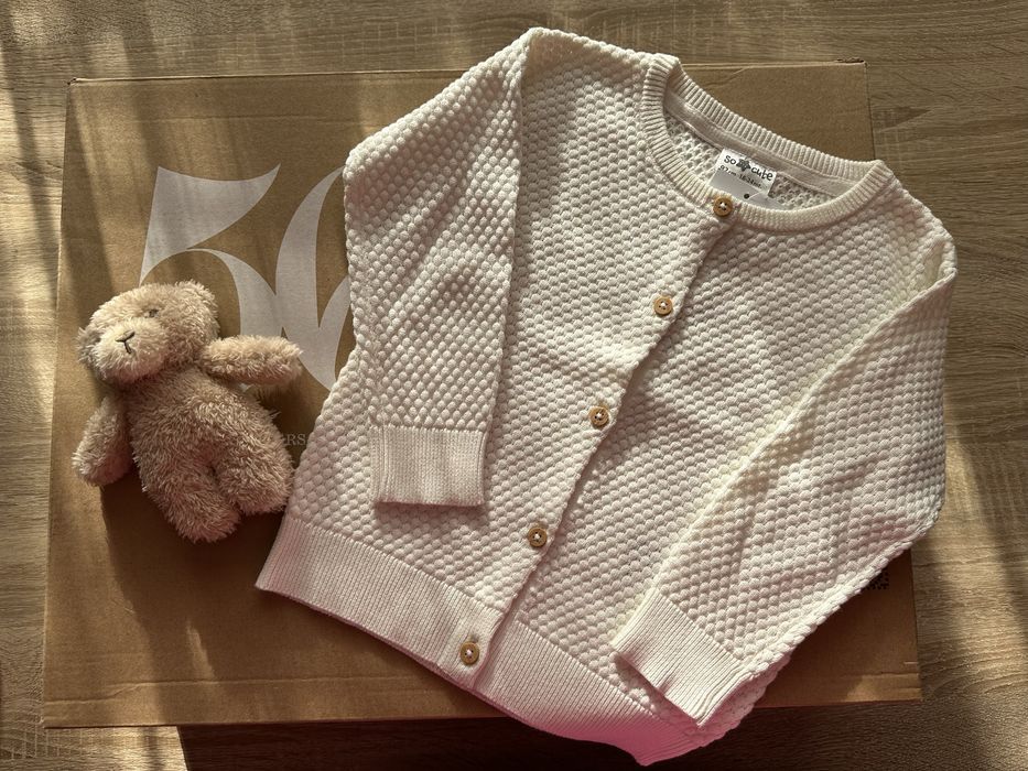 Светр на дівчинку