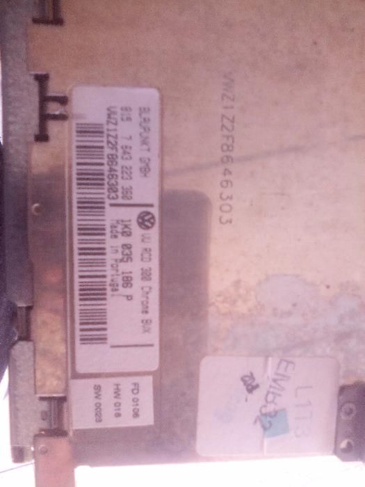 Vendo Radio Original para VW Touran – Novo - Fixo