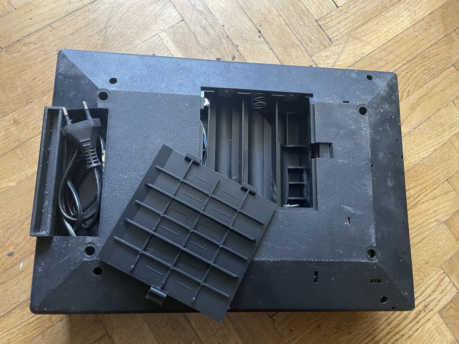 Gramofon unitra camping uszkodzony