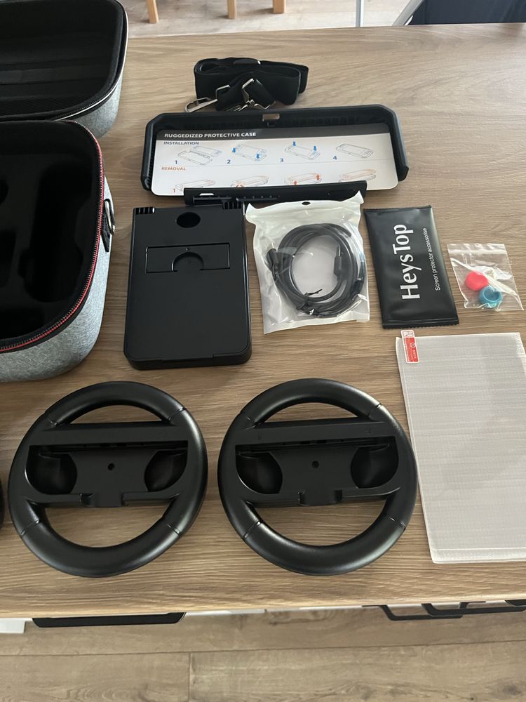 Nintendo Switch w bdb stanie mało używane wraz z calym zestawem .