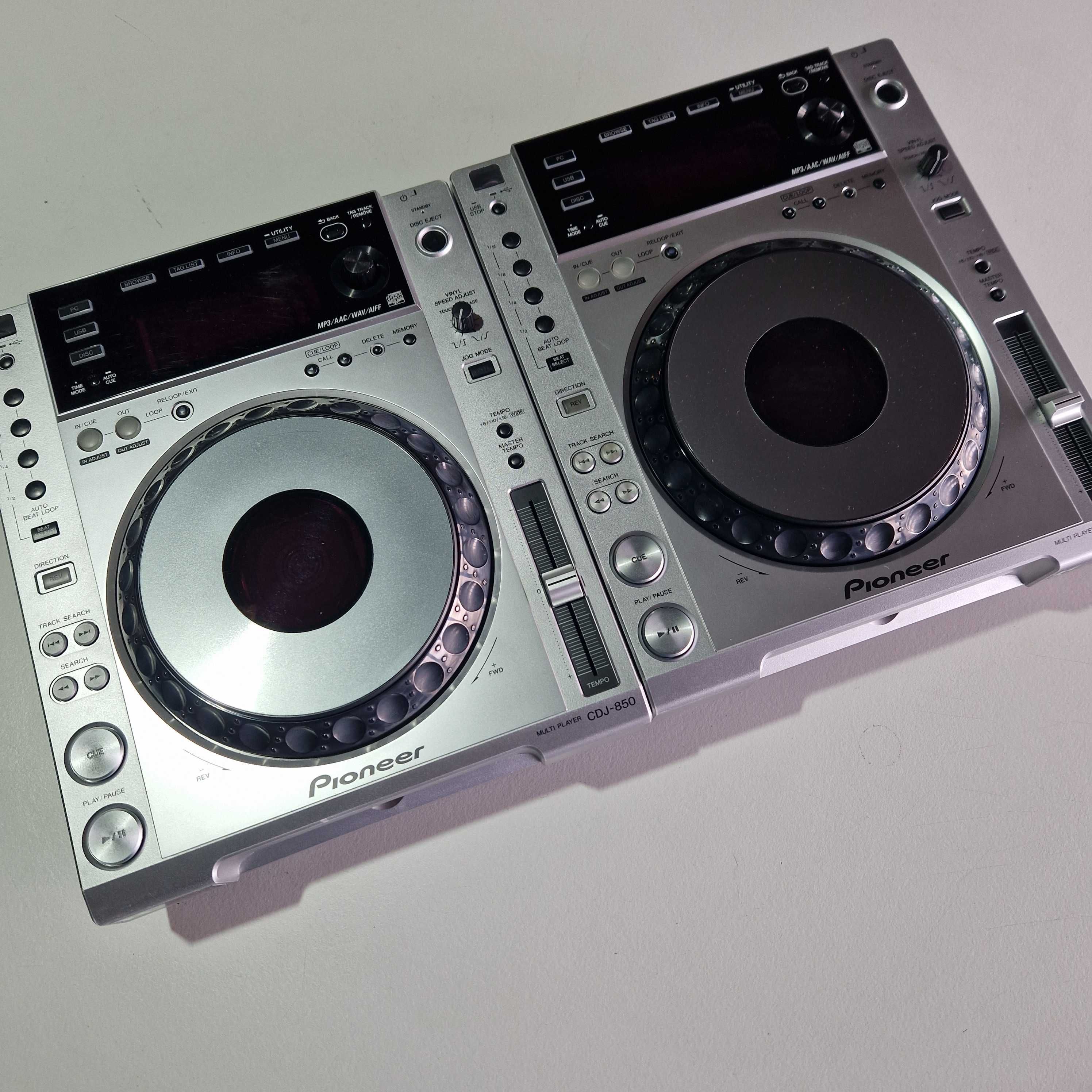 2 x Pioneer CDJ 850