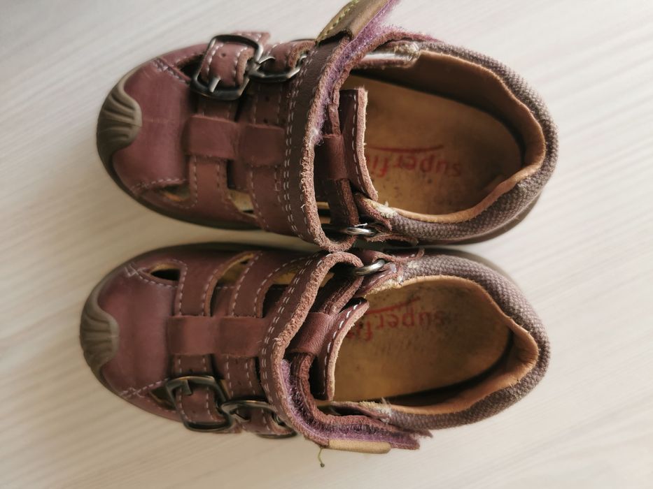 Sandałki fioletowe dziecięce