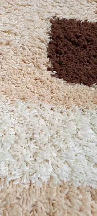 Продам килим 2×3 м