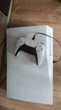 PlayStation 5 z napędem