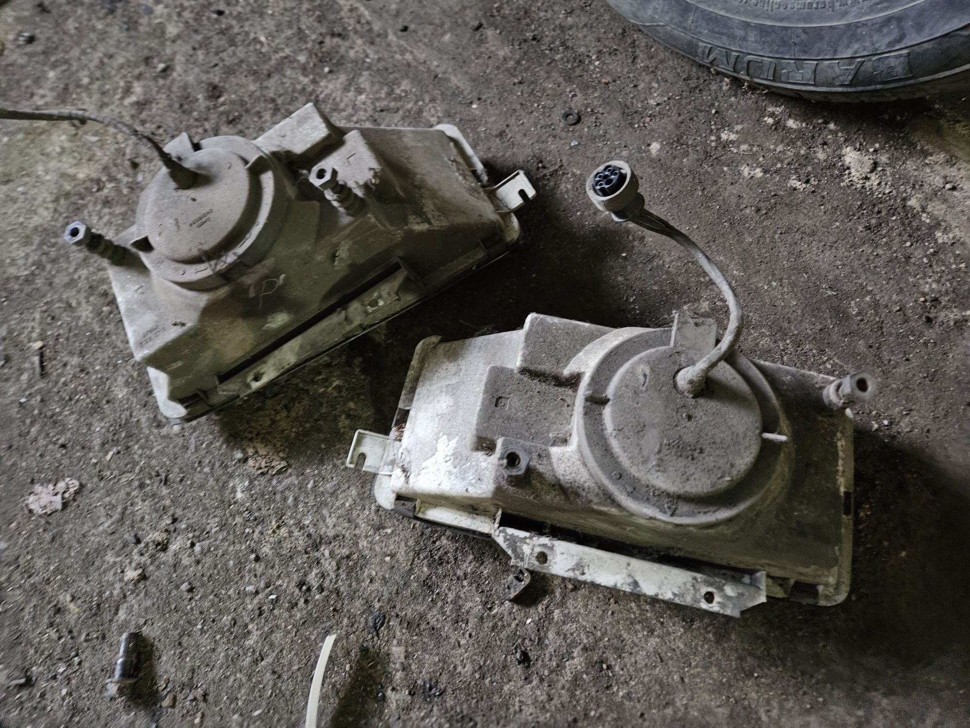 Lampy przednie Daf 45