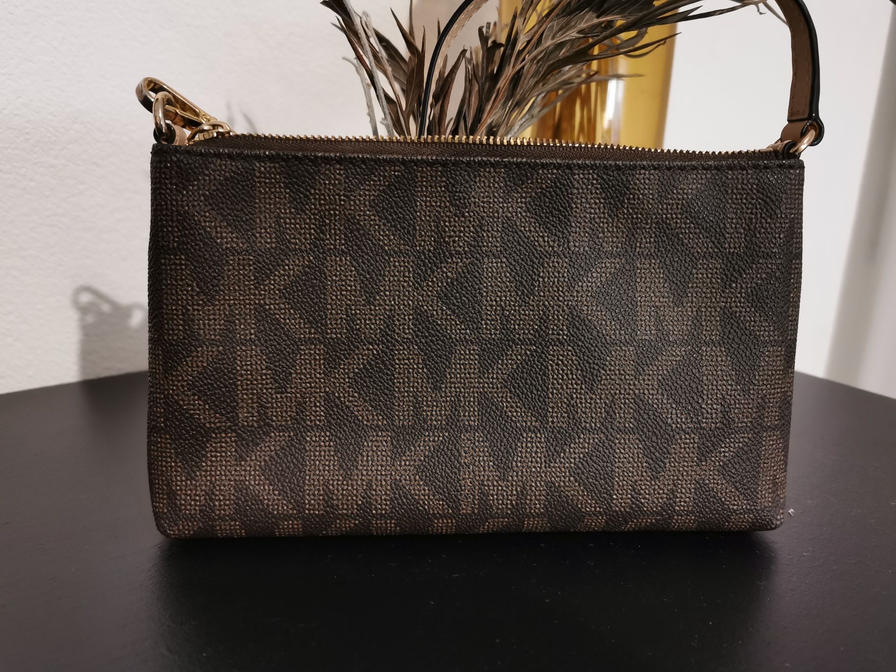 Mala Michael Kors