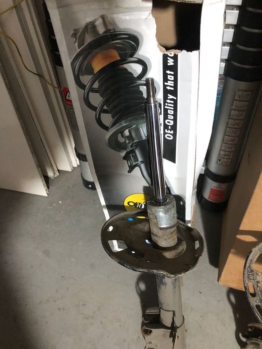 Амортизатори Тойота Хайлендер