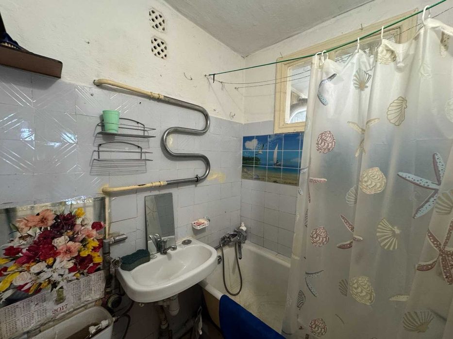 Продаю 2 комнатную квартиру Яхт-клуб (стадион Эвис) и1