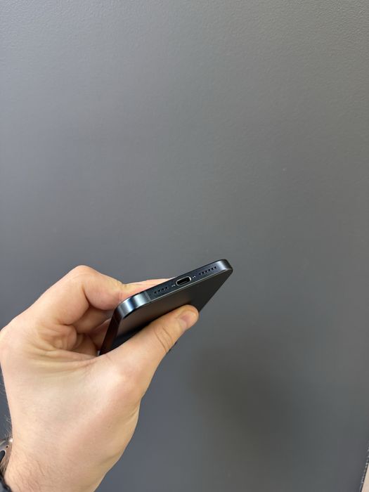 Б/у iPhone 15 Pro Max 256Gb Blue