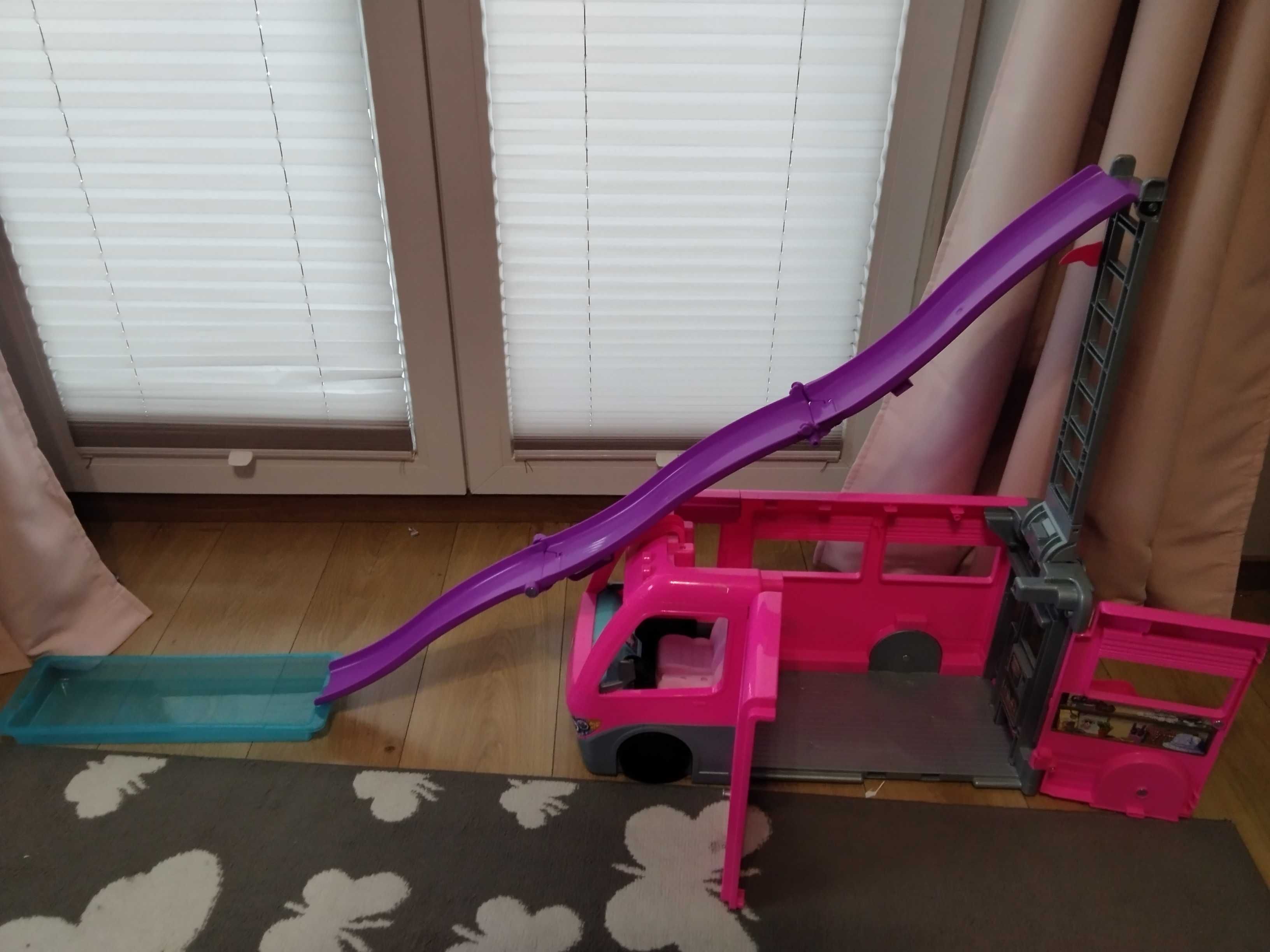 Barbie Kamper Marzeń DreamCamper akcesoria zjeżdżalnia