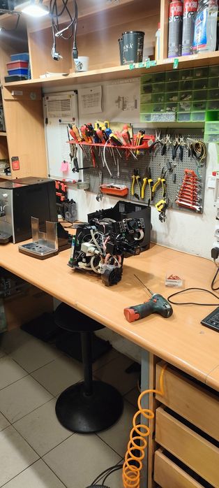 Naprawa serwis ekspresów do kawy Saeco Nivona Melitta DeLonghi Siemens