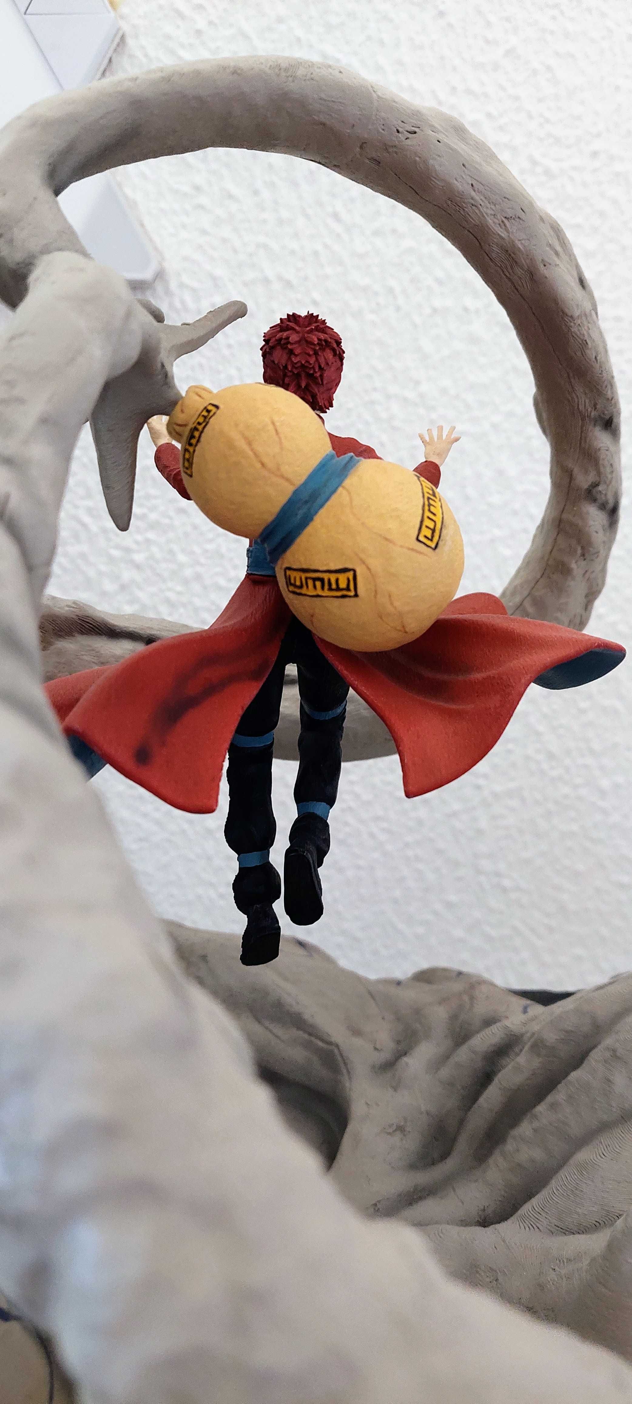 Estátua de Gaara e Shukaku