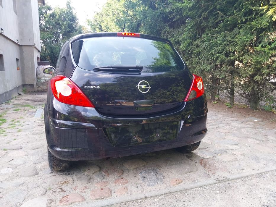 Opel Corsa 2009 klimatyzacja, alufelgi