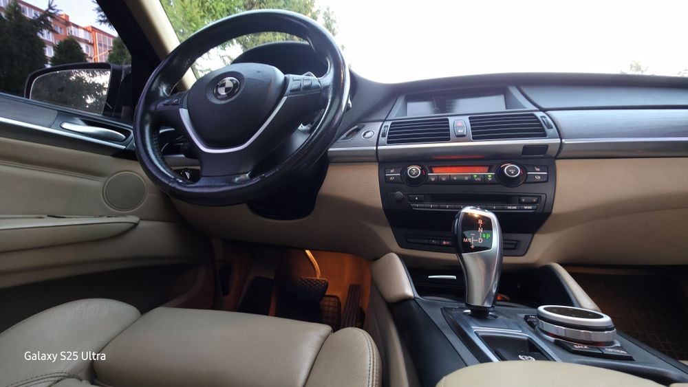 Продаж bmw x6 2011