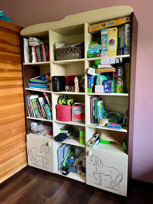 Regał firmy Meblik komoda półka dla dzieci młodzieży dziecięcy