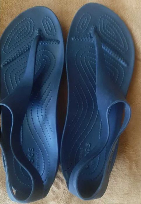 Sandaly japonki crocs serena flip w11 czarne