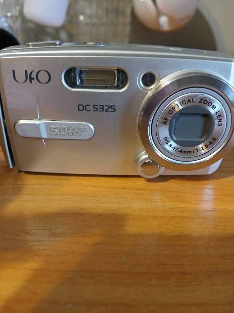 Продам фотоаппарат  состояние неизвестно