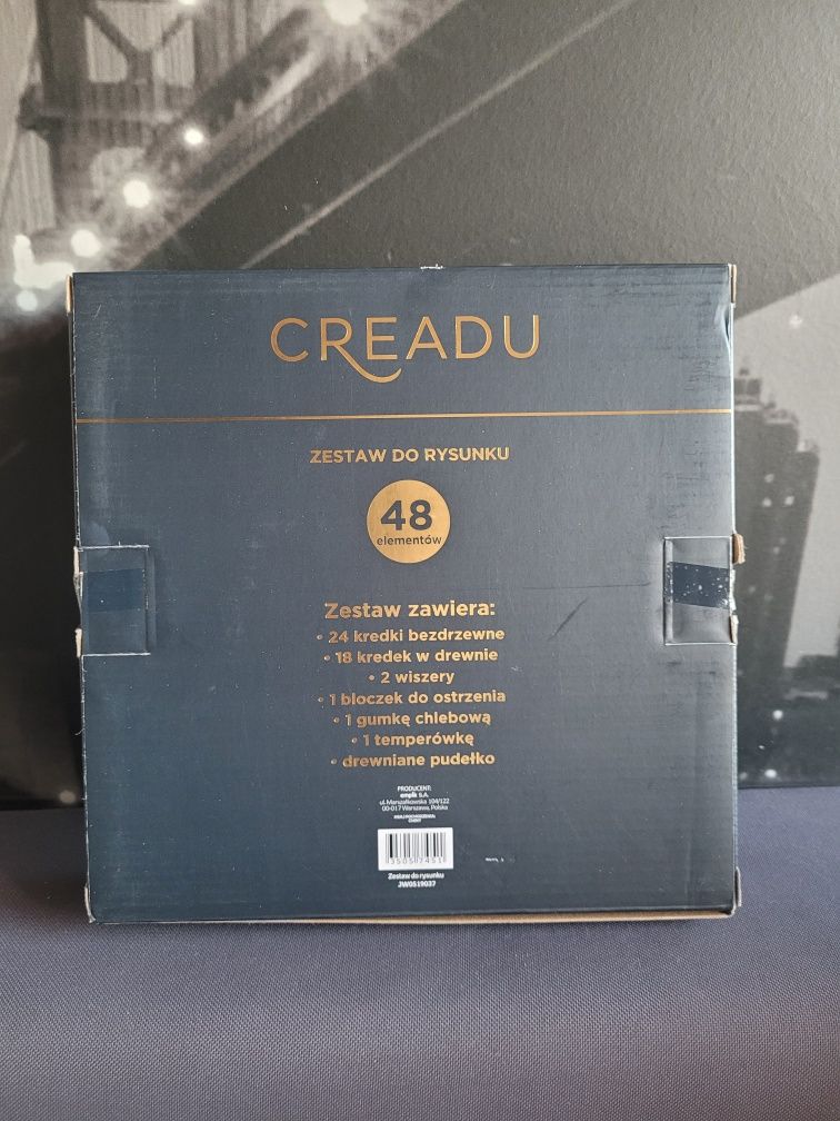 Zestaw artystyczny kredki CREADU nowy