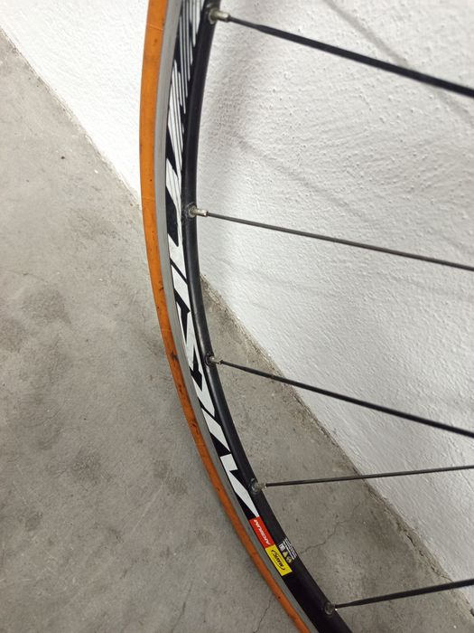 Roda Aksium traseira