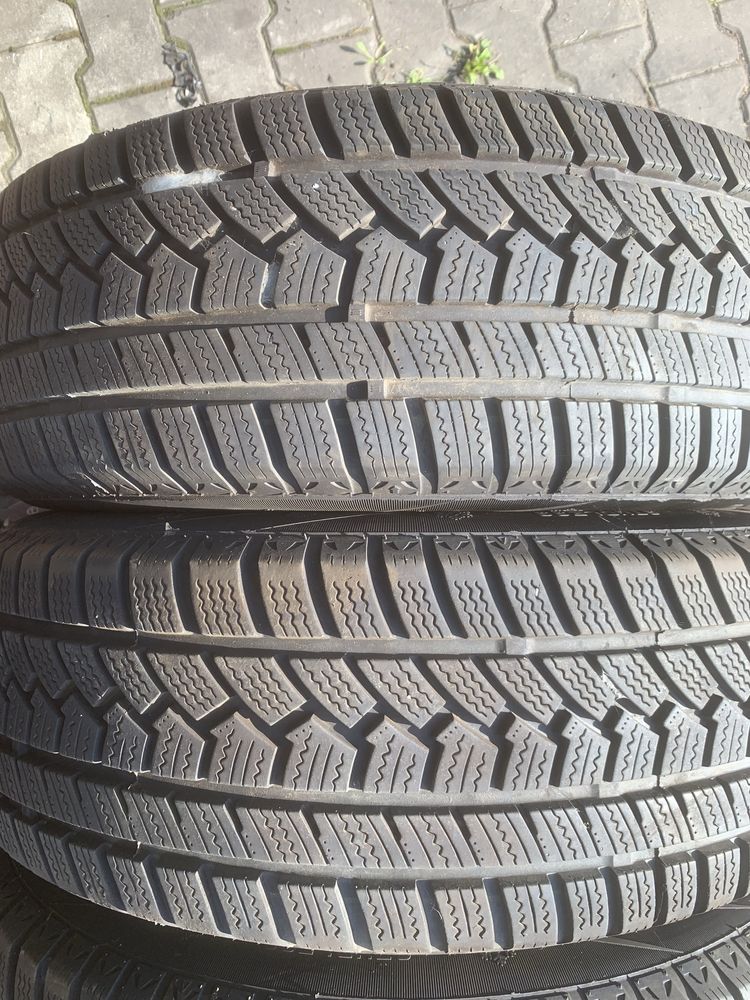 Felgi 16" do Forda 5x108 z oponami zimowymi i czujnikami ciśnienia