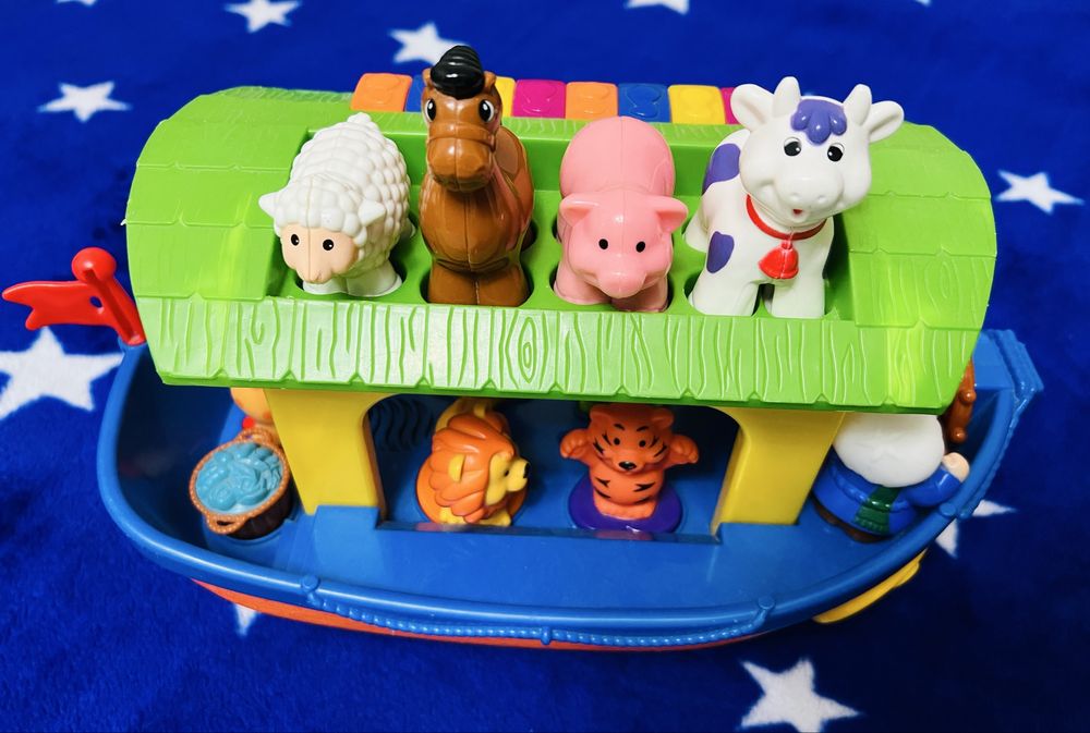 Ноїв ковчег та будиночок Fisher Price (разом за 500 грн!)