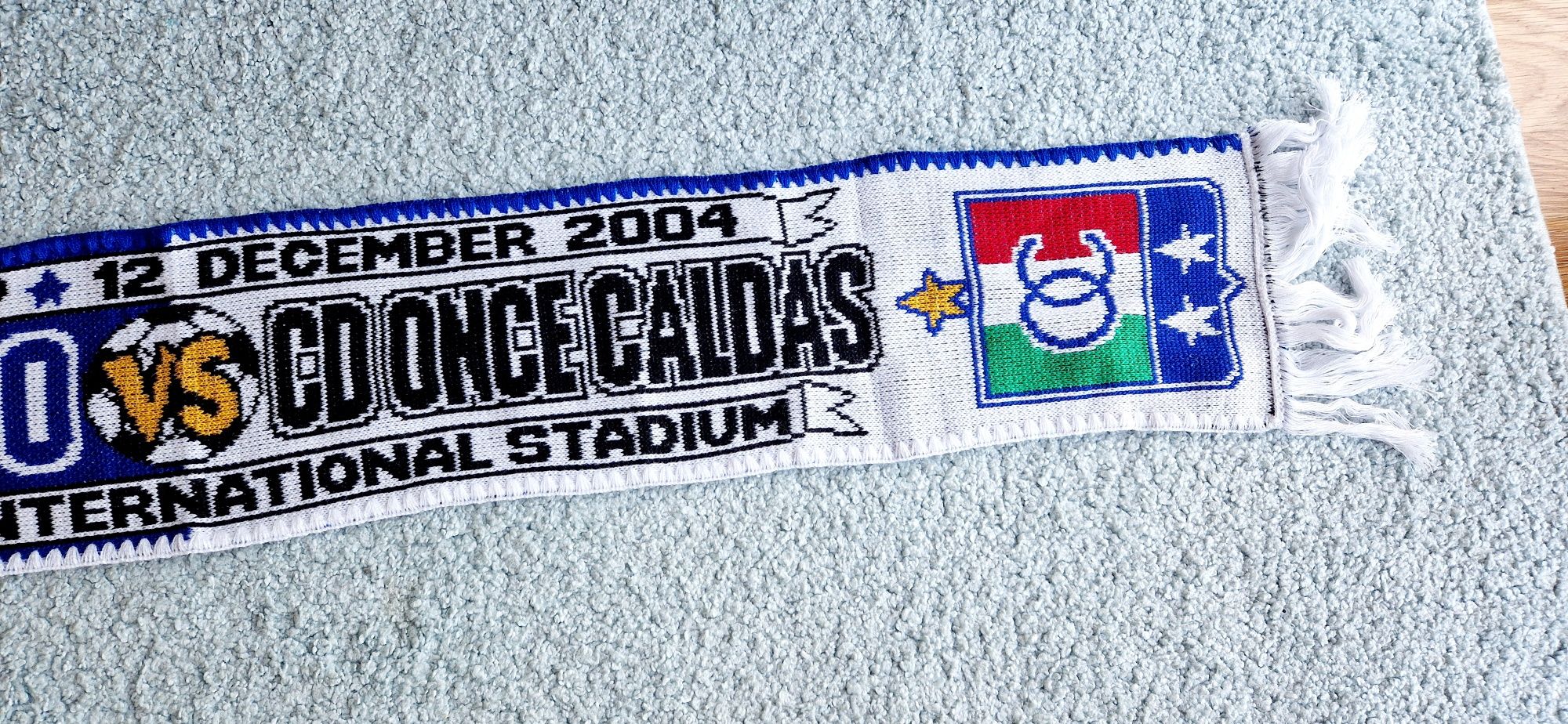 Cachecol Raro * FC Porto - Once Caldas * Intercontinental 12/12/2004