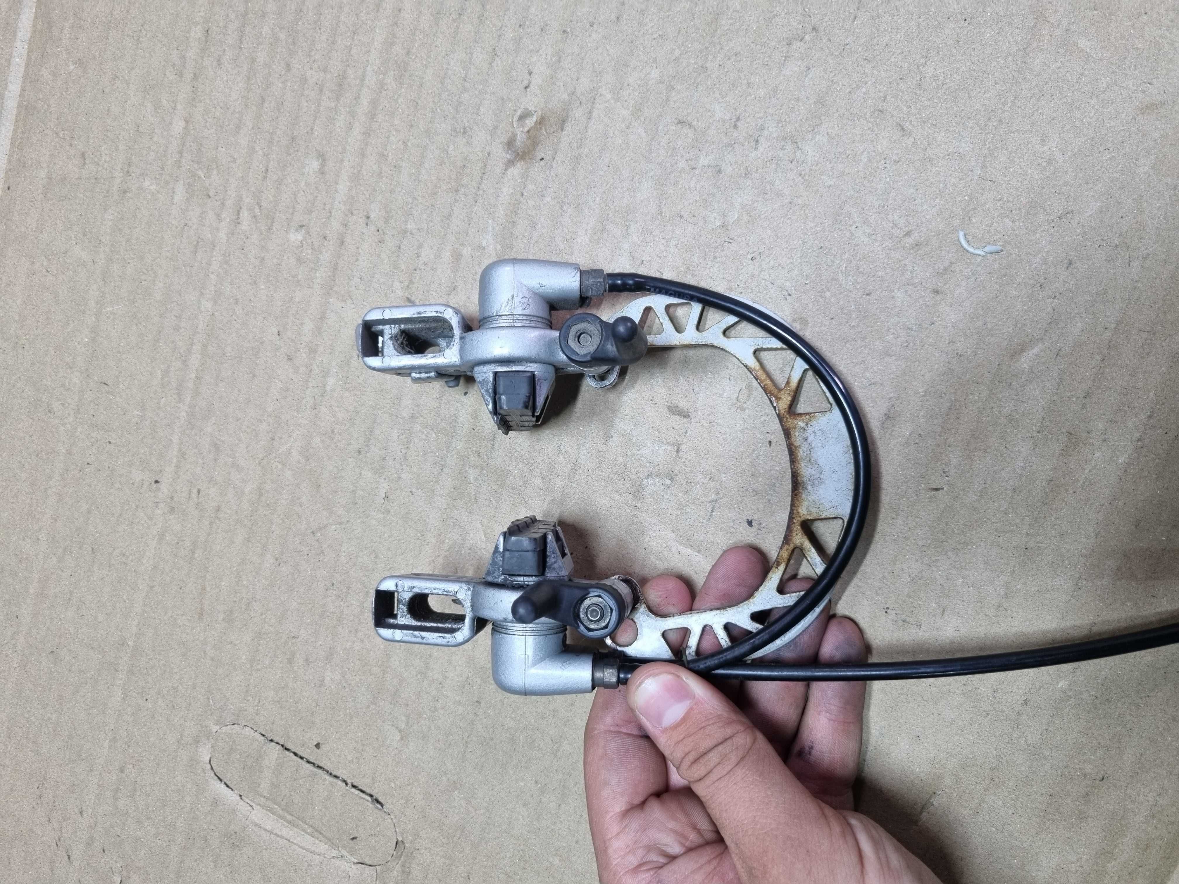 Hamulec przedni hydrauliczny Vbreak Magura, same szczęki