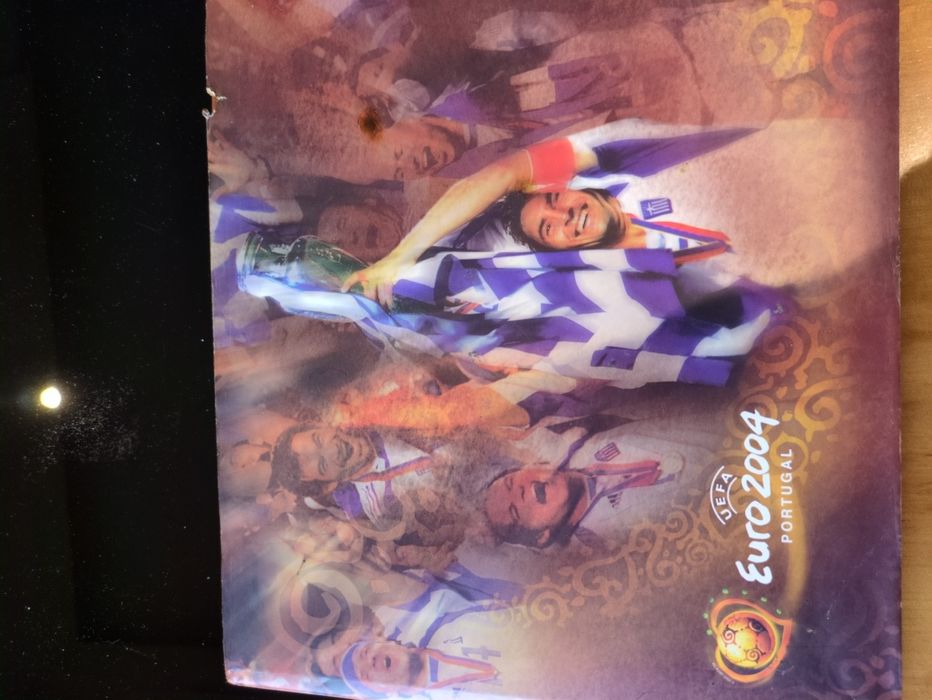Euro 2004 da UEFA livro oficial da Competição