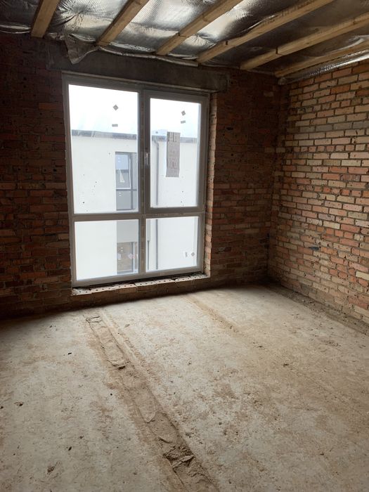 Продаж 2 поверхового таунхауса, 73 кв. м, 2 кімнати, на вул. Мирна