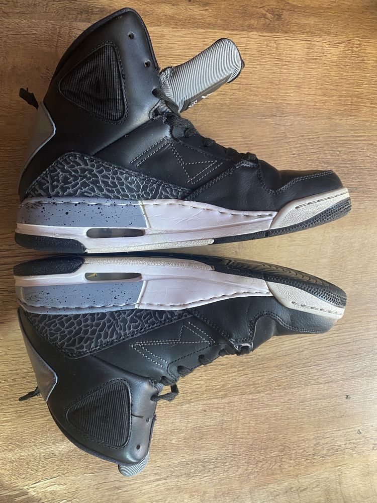 Air Jordan SC-3 кросівки чоловічі шкіряні.