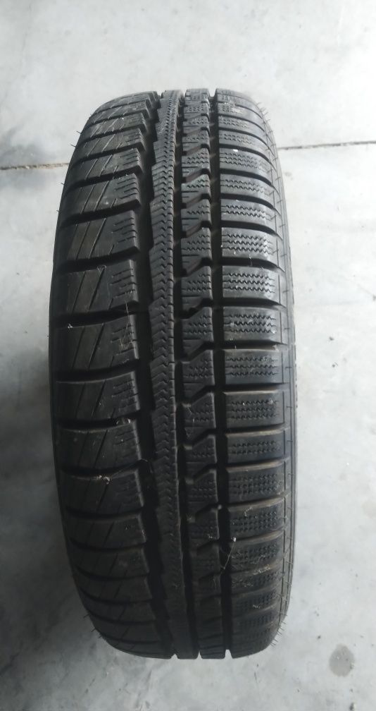Pneu e jante R15