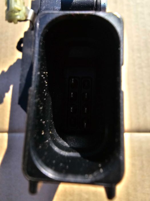 Zamek Drzwi Lewy Przód Opel Meriva B EUROPA 6 Pinów Symbol EE