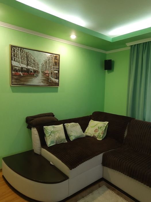 Продаж будинку на селищі Гірничному